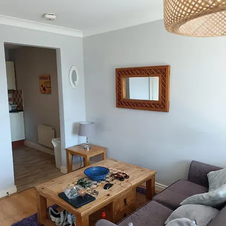 Available Apartamento *