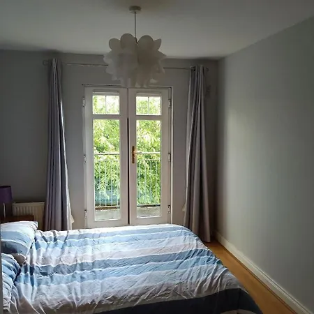 Available * 스워드